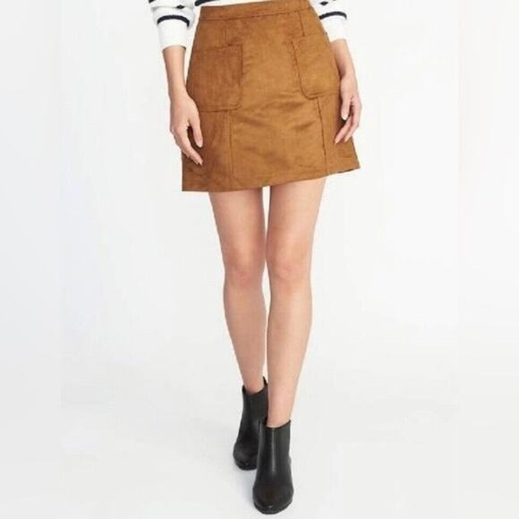 Old Navy Camel Brown Faux Suede Mini Skirt | Women's US Size 8 - Picture 1 of 7